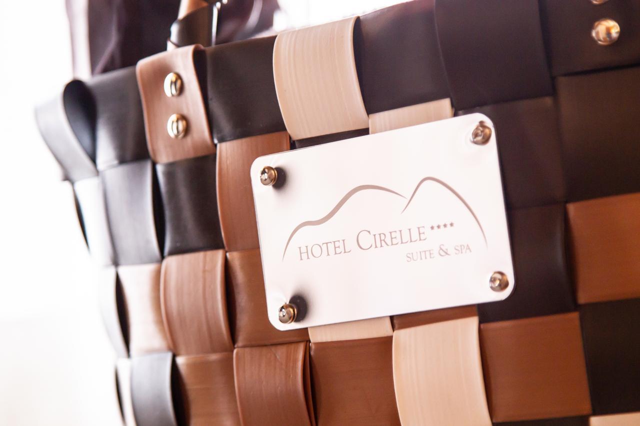 Hotel Cirelle Suite & Spa Canazei Ngoại thất bức ảnh