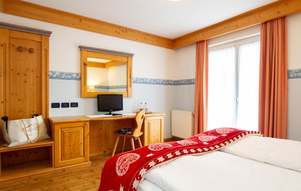 Hotel Cirelle Suite & Spa Canazei Ngoại thất bức ảnh