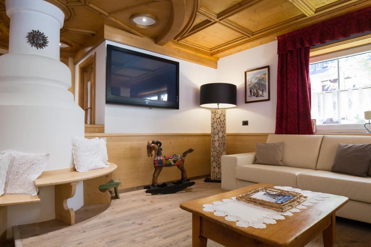 Hotel Cirelle Suite & Spa Canazei Ngoại thất bức ảnh
