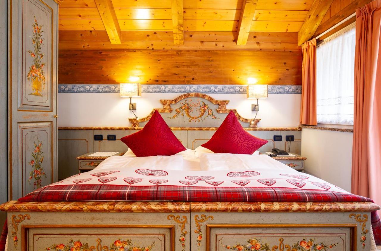 Hotel Cirelle Suite & Spa Canazei Ngoại thất bức ảnh